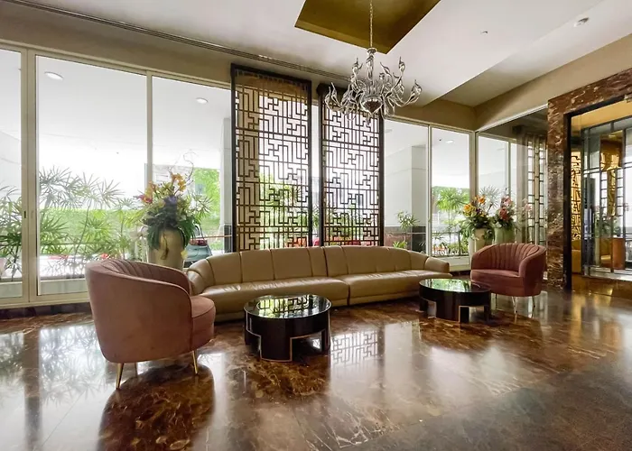 Near Bts Thong Lor L Workspace And Kitchen L Sontana Бангкок