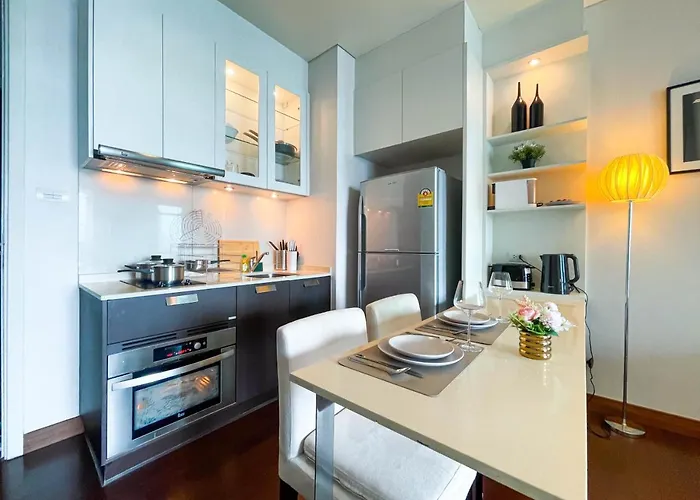 Апартаменты Near Bts Thong Lor L Workspace And Kitchen L Sontana