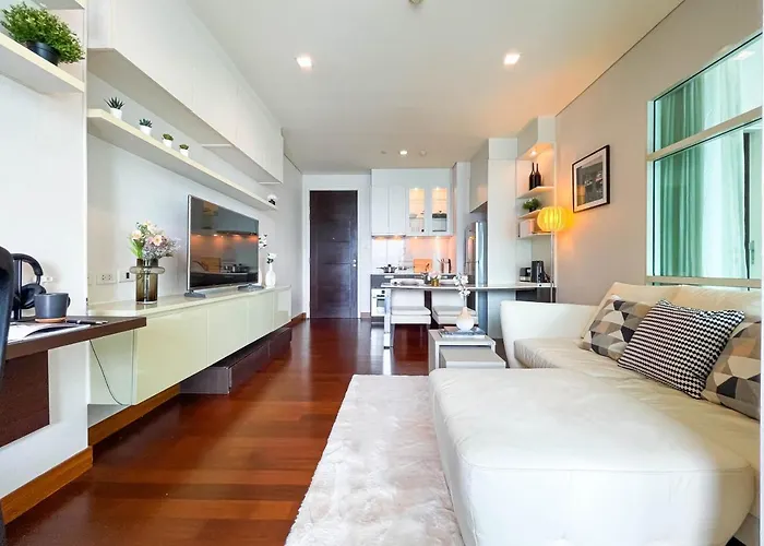 Апартаменты Near Bts Thong Lor L Workspace And Kitchen L Sontana