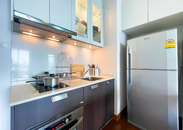 Апартаменты Near Bts Thong Lor L Workspace And Kitchen L Sontana *