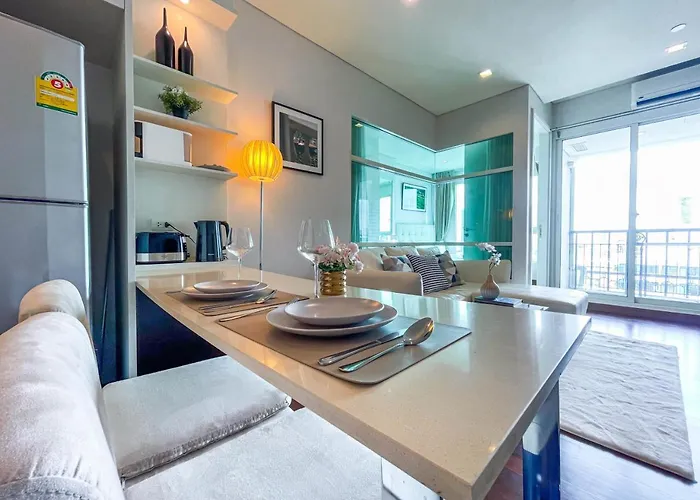 Near Bts Thong Lor L Workspace And Kitchen L Sontana Апартаменты